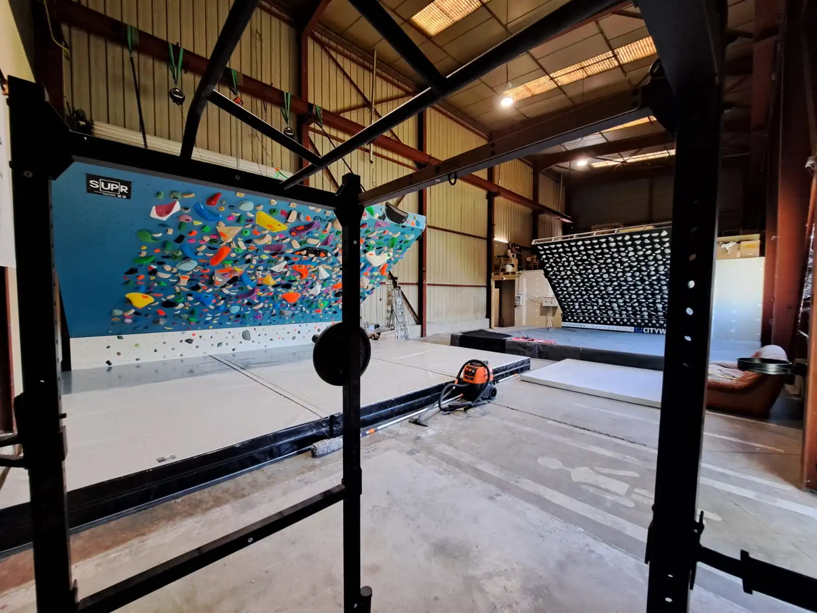 Notre espace d'entraînement dans la salle du Perchoir à Crolles