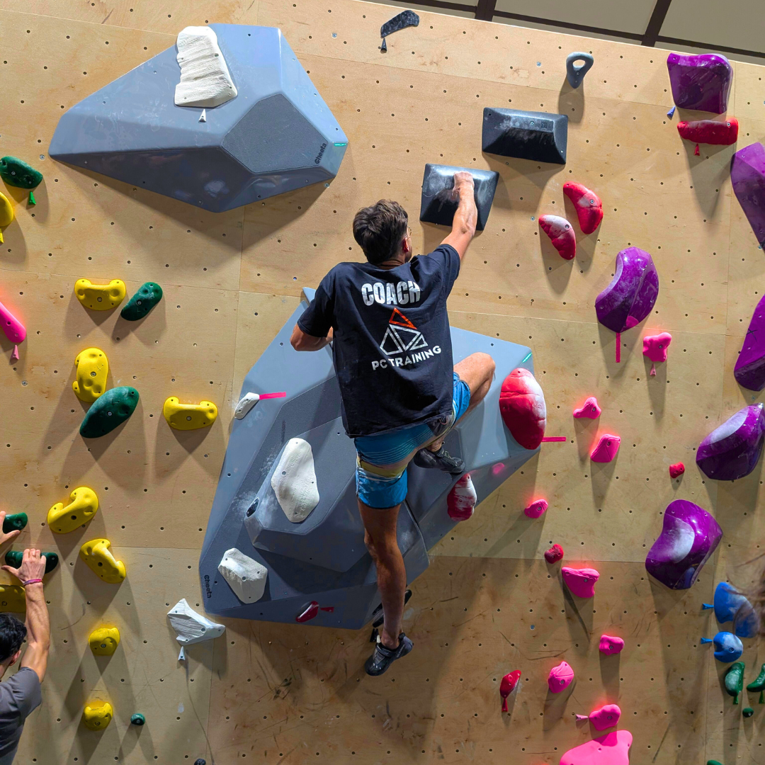 Vincent devant le spraywall de l'Orangerie